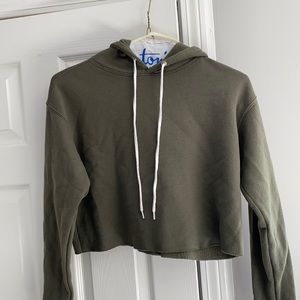 Cropped long sleeve sweatshirt- Forest green color